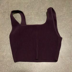 aritzia babaton sculpt knit cropped tank size m eggplant